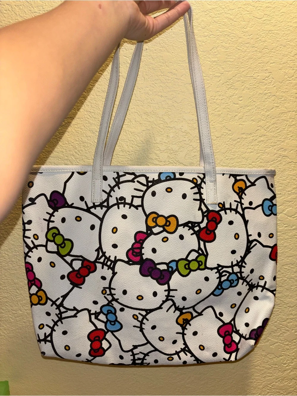 Hello Kitty White Tote Bag with Multicolor Bows